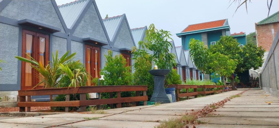 קרימונג'אווה E2 Guest House מראה חיצוני תמונה