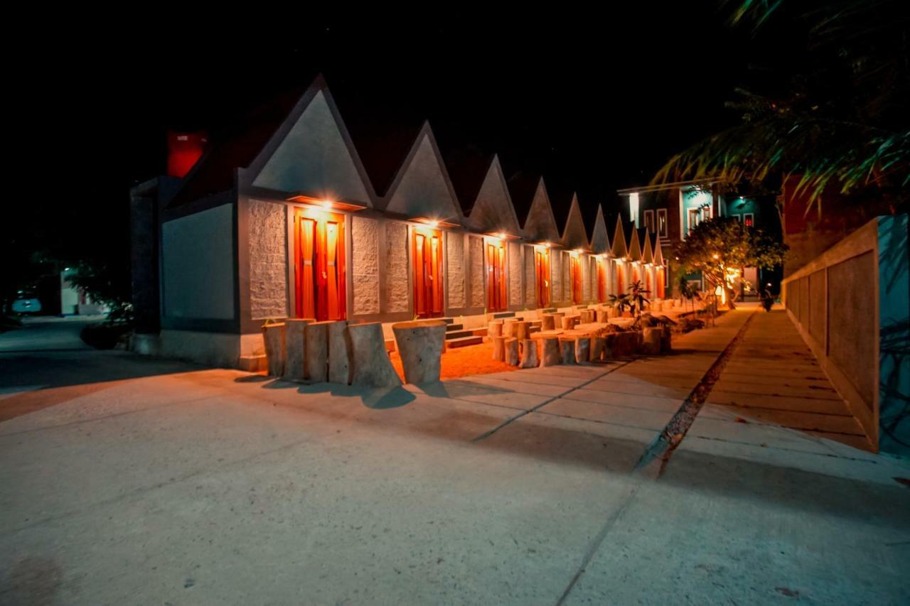קרימונג'אווה E2 Guest House מראה חיצוני תמונה