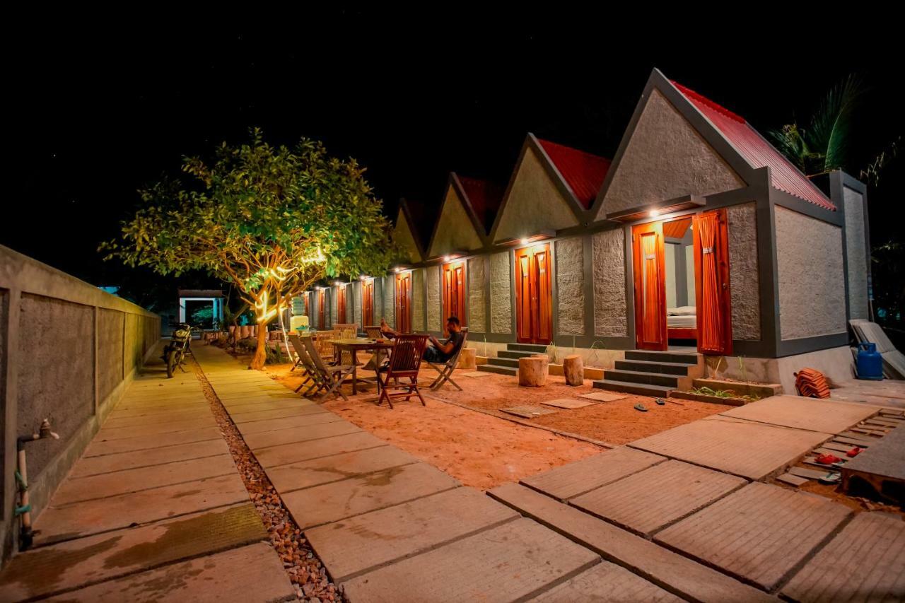 קרימונג'אווה E2 Guest House מראה חיצוני תמונה